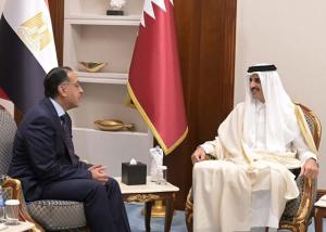 على هامش منتدى الدوحة.. أمير قطر يستقبل رئيس الوزراء المصري
