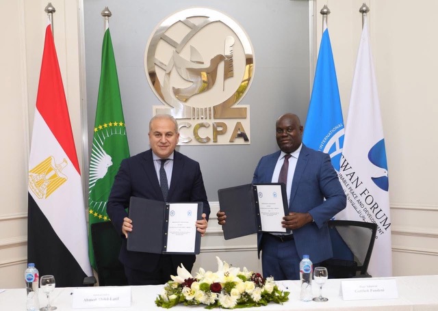 اتفاق تعاون بين مركز القاهرة الدولي ومركز تدريب حفظ السلام بجنوب إفريقيا
