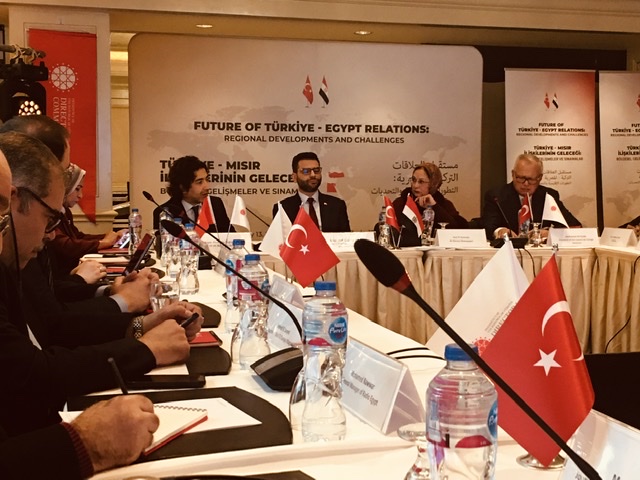إدارة الاتصال بالرئاسة التركية تنظم مائدة مستديرة حول 