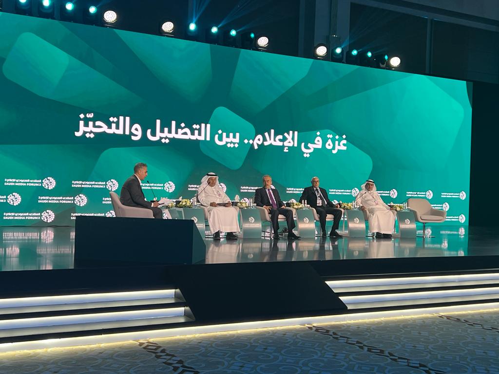 السفير خطابي: الجامعة العربية سباقة للتفاعل الإعلامي بالتوازي مع المواقف السياسية الداعمة للقضية الفلسطينية