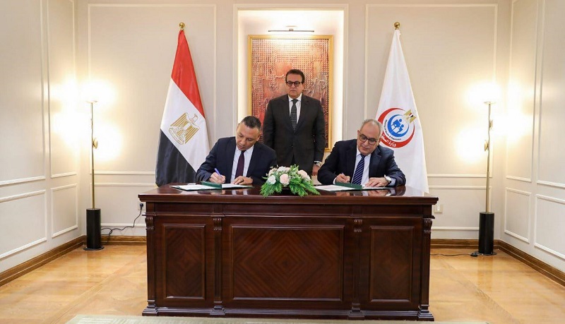 وزير الصحة يشهد توقيع بروتوكول تعاون مع 
