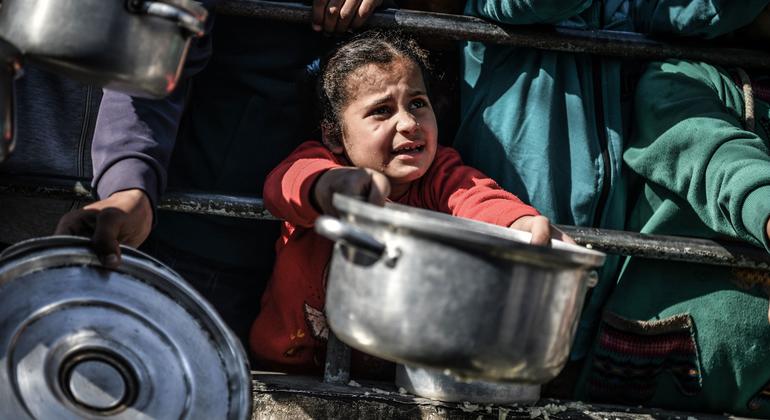 عجاجيات | اقصفوا أطفال غزة بالشيكولاته

