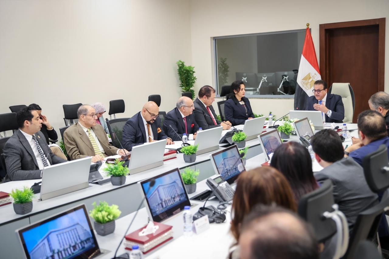 وزير الصحة يوجه بسرعة الانتهاء من التجهيزات النهائية لأول منصة الإلكترونية للسياحة الصحية تمهيدا لإطلاقها