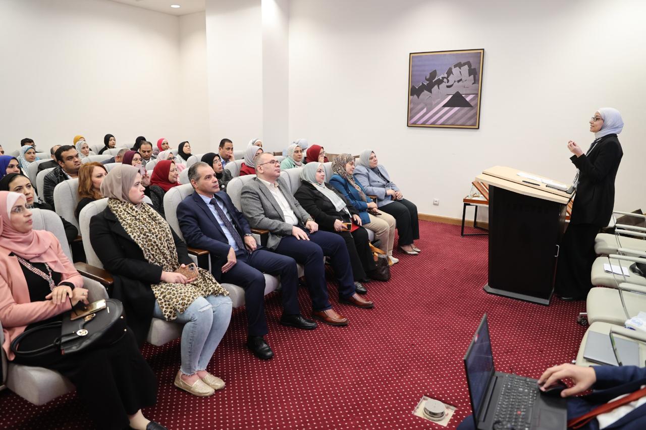 وزارة الصحة تنظم ورشة عمل لتقييم الخطط التدريبية وتكرم عددا من المتميزين