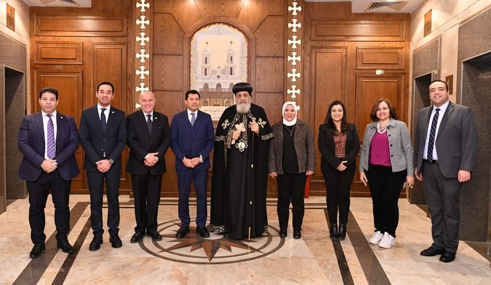 البابا تواضروس يستقبل وزير الشباب ووفد 