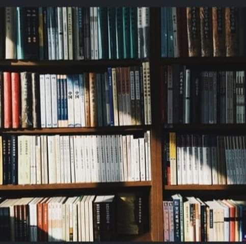 الكتب.. لذة القراءة ومتعة الفكر