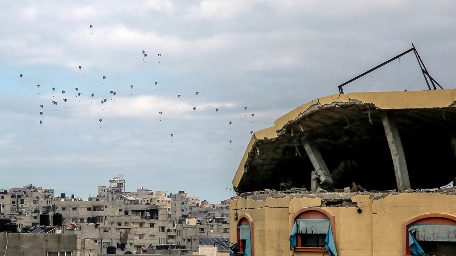  القوات المسلحة الألمانية تلتحق بمساعدات الإغاثة الجوية لقطاع غزة