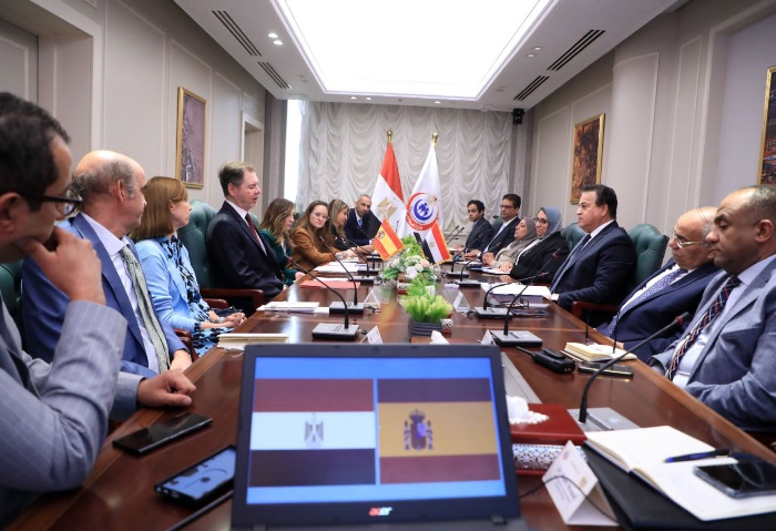 الصحة تناقش مع إسبانيا حاجتها من مستلزمات الأورام لاستمرار دعم الأشقاء الفلسطينيين

