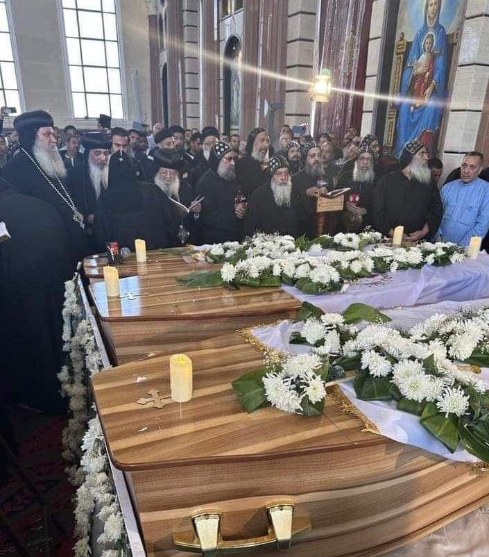 تجنيز الرهبان الثلاثة في دير 