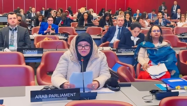 النائبة شيخة الجفيري :استخدامات الأسلحة ذاتية التشغيل يحمل تمييزها عنصري ضد النساء