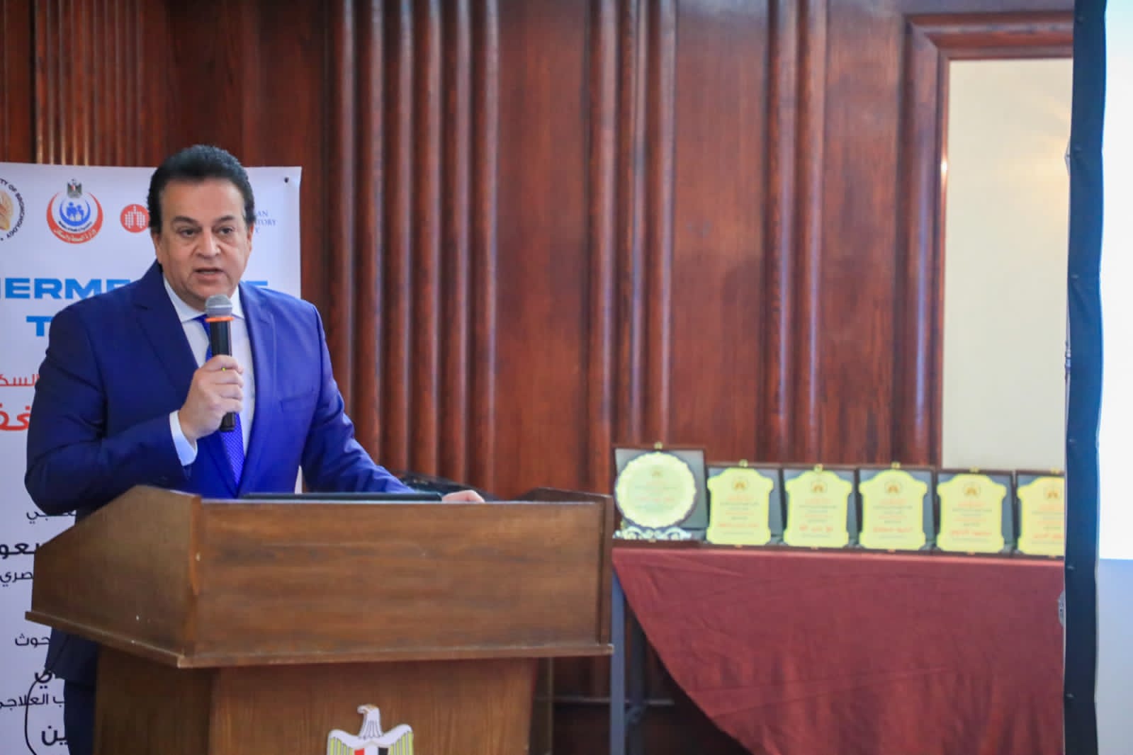 وزير الصحة يكرم أول دفعة من أطباء الأمراض الصدرية لاجتيازهم الاختبار المؤهل لدبلومة الأمراض الصدرية الأوروبية 