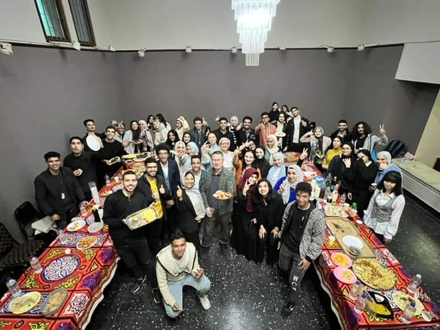 في إفطار 