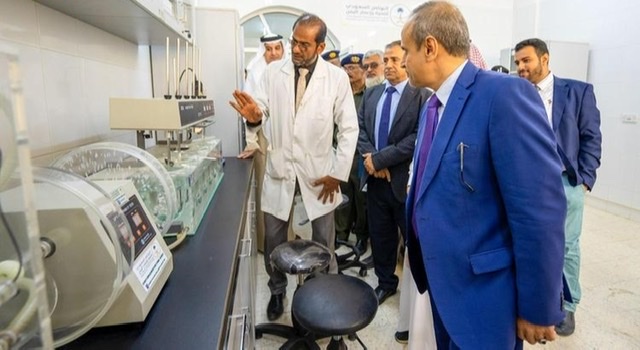 البرنامج السعودي لتنمية وإعمار اليمن يفتتح حزمة مشاريع في جامعة عدن