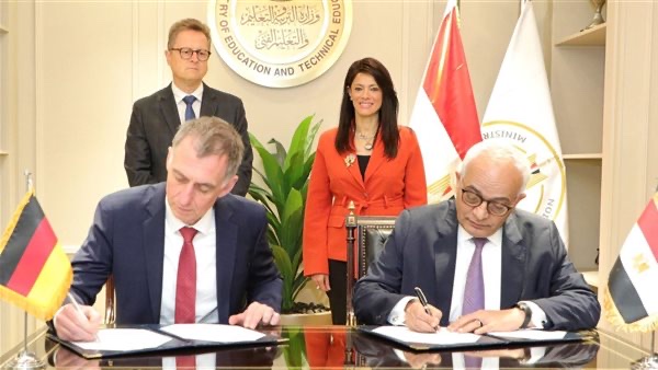 بحضور المشاط وهارتمان .. مصر وألمانيا توقعان مذكرة تفاهم لإنشاء 100 مدرسة مصرية - ألمانية