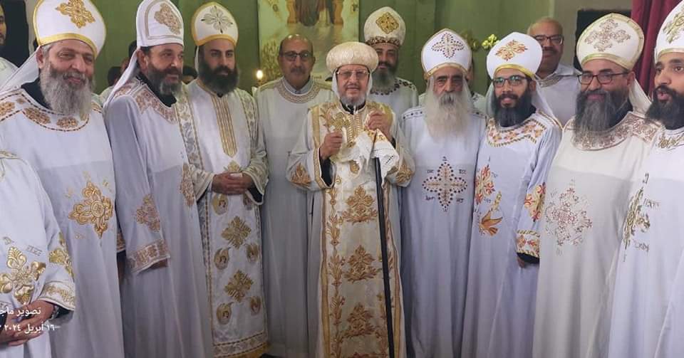 سيامة قمص وشمامسة جدد في افتتاح كنيسة السيدة العذراء بالمنيرة بعد تجديدها
