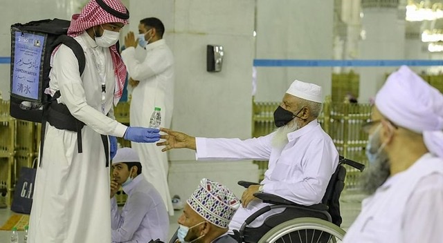 شؤون المسجد الحرام والمسجد النبوي  توفر خدماتها لذوي الإعاقة الذهنية والبصرية داخل المسجد الحرام