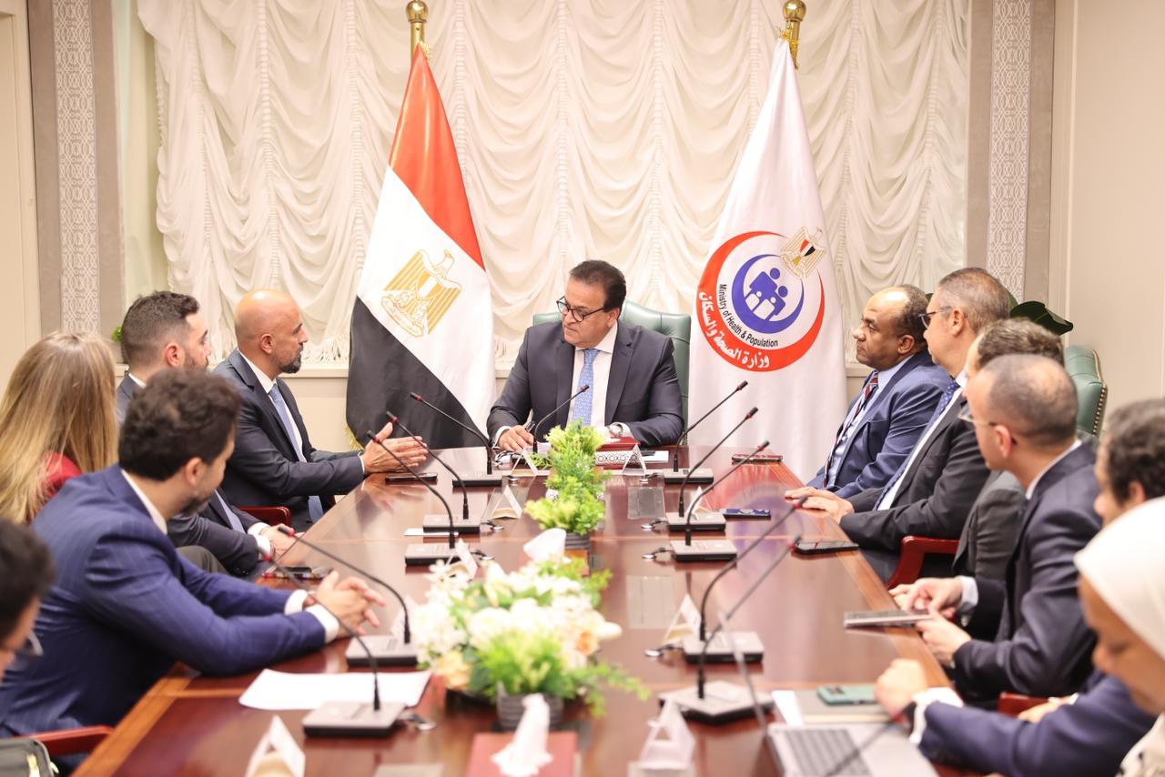 وزير الصحة يستقبل وفد 