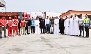 سفيرا قطر وتركيا بالقاهرة يستقبلان سفينة محملة بأكثر من 1900طن من المساعدات الإنسانية لقطاع غزة
