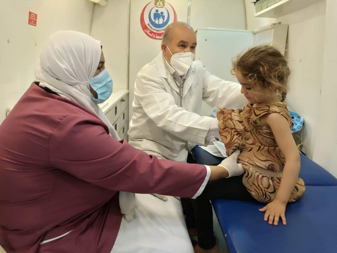 صحة المنيا تقدم الخدمات العلاجية لـ 1473 خلال قافلة طبية مجانية بقرية دمشاو هاشم بمركز المنيا