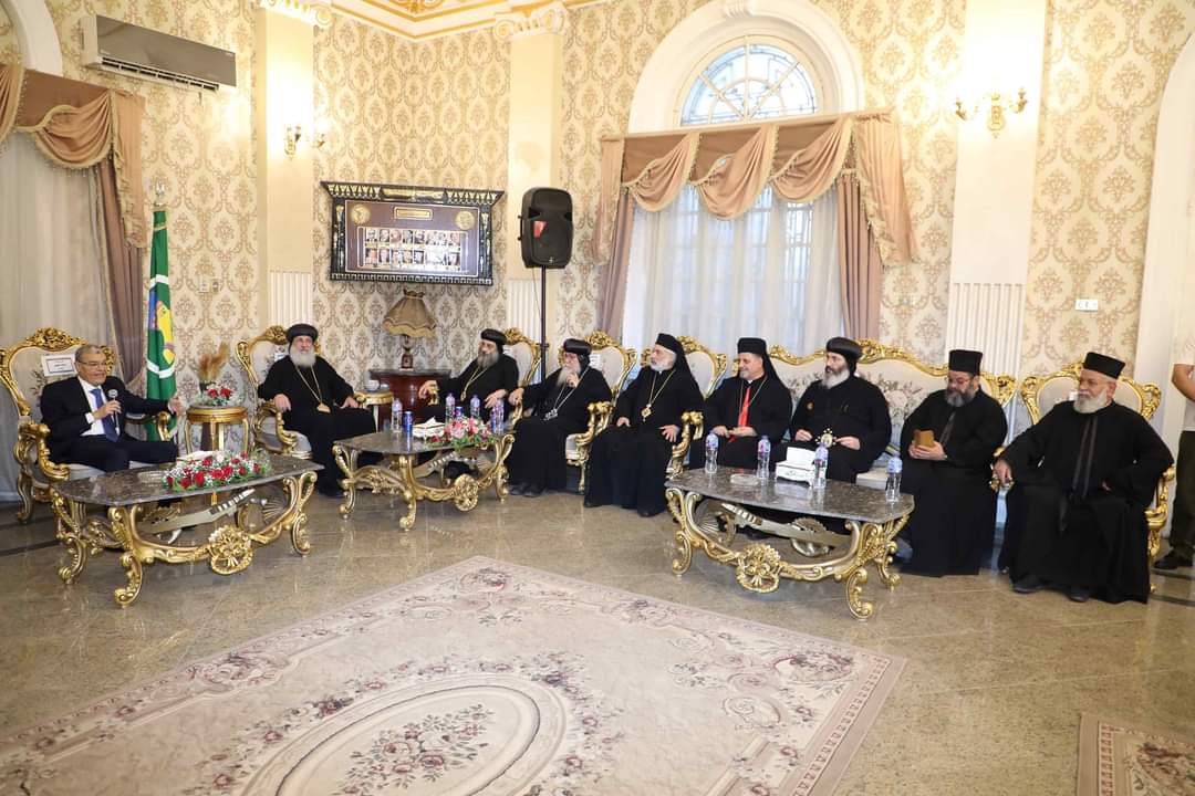 محافظ المنيا يستقبل وفودا كنسية للتهنئة بعيد الأضحى المبارك