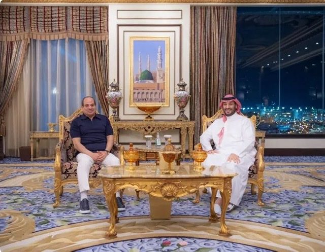 الرئيس السيسي يلتقي محمد بن سلمان في مشعر منى