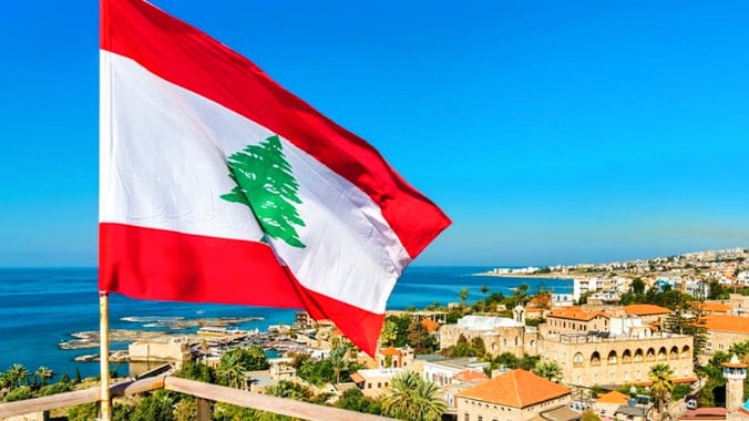 المكاري ينفي سحب دول لسفرائها من لبنان والكويت تطلب عدم السفر  وكندا تبدأ إجلاء 45 ألف من رعاياها