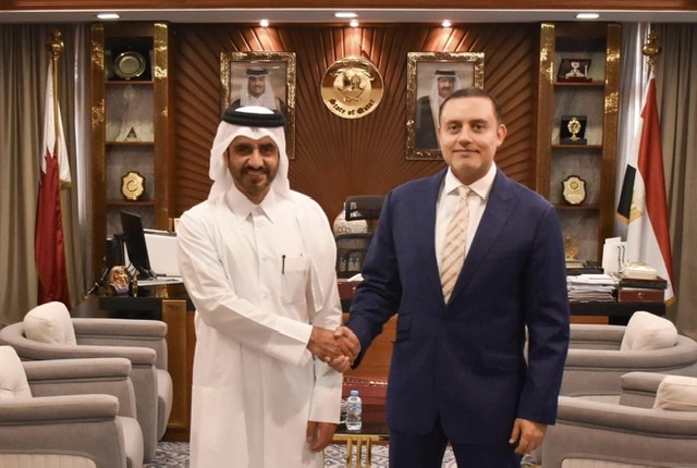سفير الدوحة بمصر يستقبل مدير إدارة الشؤون العربية بوزارة الخارجية القطرية