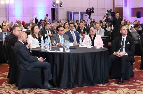 وزيرا الصحة والسكان والتخطيط والتنمية يفتتحان المنتدى الأول للحوكمة في القطاع الصحي


