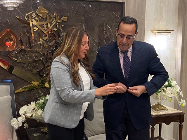 سفيرة أمريكا تزور رفح وتؤكد أهمية زيادة حجم المساعدات لقطاع غزة
