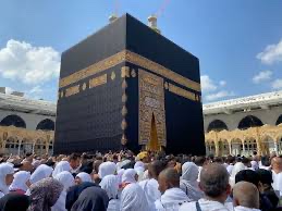 الخارجية تشدد على كافة المواطنين الزائرين والمقيمين بالسعودية الالتزام  بقواعد الحج 