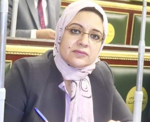 بعد سقوط ضحايا بسبب ارتفاع درجات الحرارة.. بيان عاجل لحكومة مدبولي باستثناء أسوان من تخفيف الأحمال




