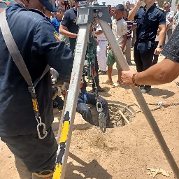 انتشال 3 جثث لعمال داخل بيارة صرف صحي في الأقصر 


