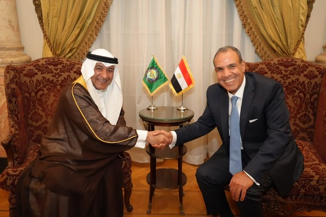 وزير الخارجية لـ 