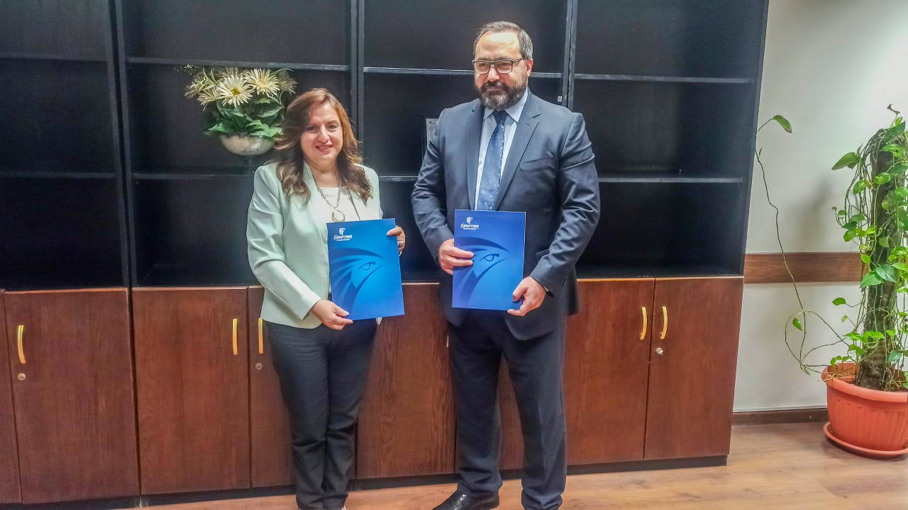 أكاديمية مصرللطيران للتدريب توقع بروتوكول تعاون مشترك مع كلية السياحة والفنادق بجامعة حلوان

