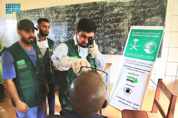مركز الملك سلمان ينفذ مشروع لمكافحة العمى في عدة دول