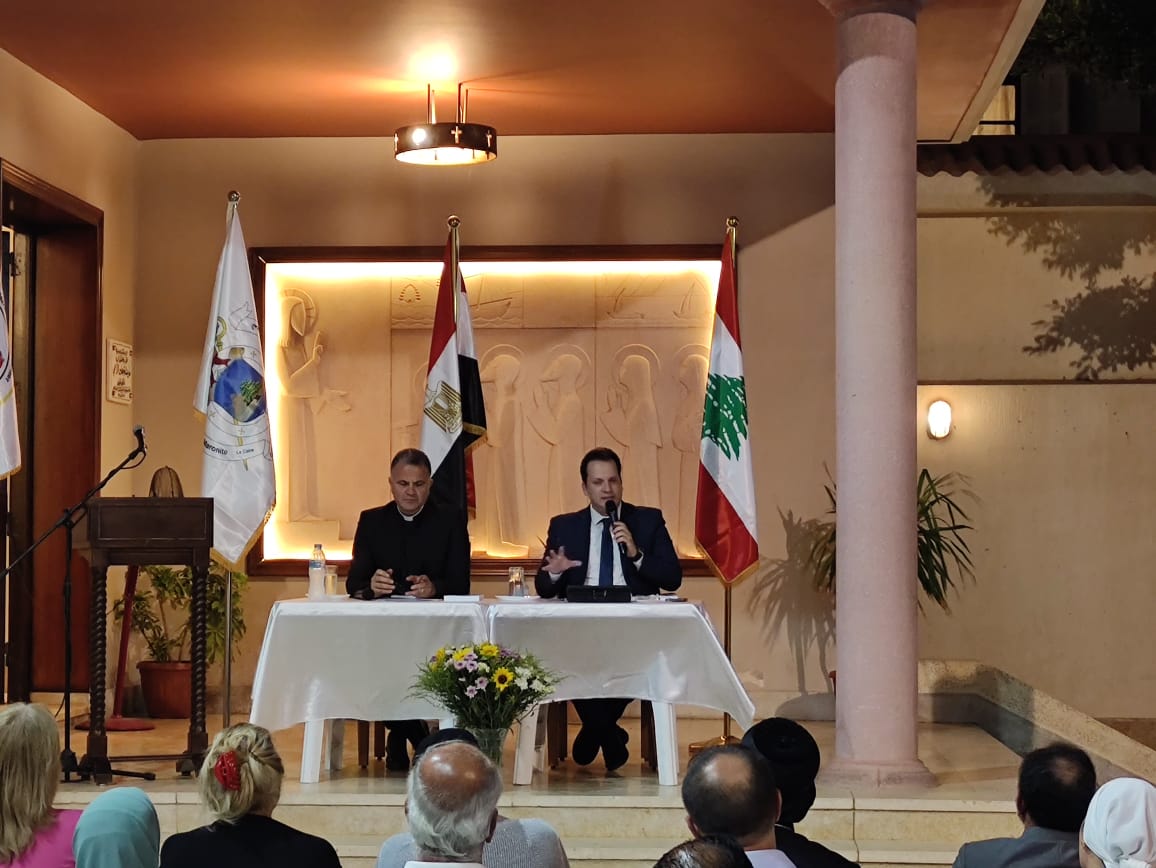 بحضور النائب 