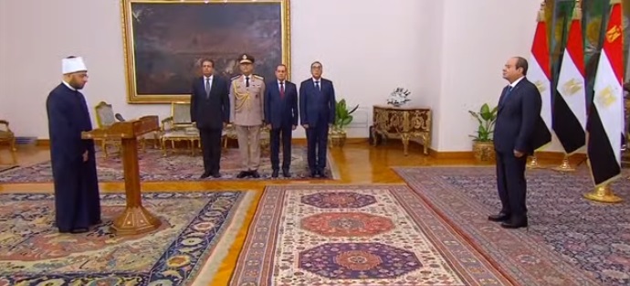 مفتي الجمهورية يهنئ الأزهري عقب أدائه اليمين الدستورية وزيرًا للأوقاف