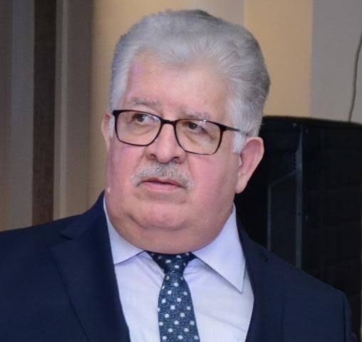مسؤول 