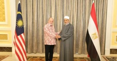 ملك ماليزيا يستقبل شيخ الأزهر لبحث الاستفادة من خبرات الأزهر لمكافحة التطرف

