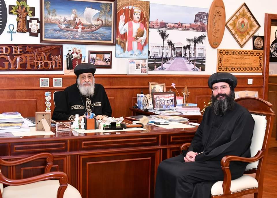 البابا تواضروس يستقبل الأسقف العام والنائب البابوي بنيوچيرسي