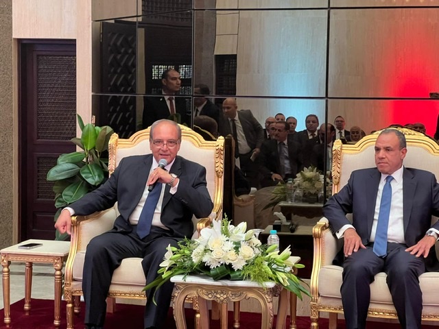 وزير الخارجية يعقد لقاء مع رموز الجالية المصرية وبعض المستثمرين المصريين في السعودية