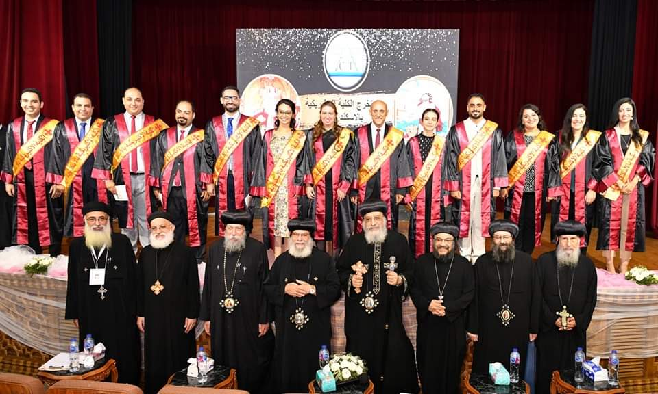 البابا تواضروس يشهد احتفالية تخريج دفعة ٢٠٢٤ من  