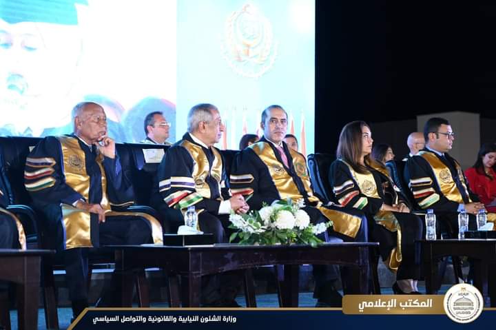 وزير الشئون النيابية والقانونية يشارك في حفل تخريج أول دفعة من فرع العلمين بالأكاديمية العربية