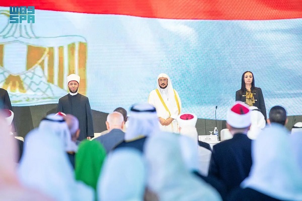 وزير الشؤون الإسلامية السعودية: حقوق المرأة في المملكة أصبحت نموذجًا مشرفًا

