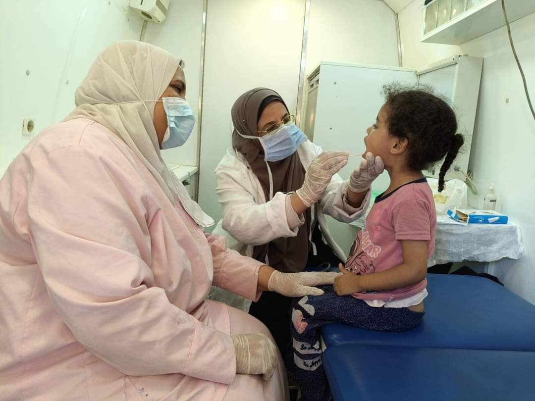 صحة المنيا تكشف على 1401 مواطن خلال قافلة طبية في كوم اللوفي بسمالوط






