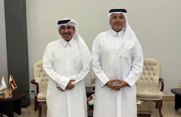 السفير الأنصاري يرحب بوزير المواصلات القطري في معرض مصر للطيران والفضاء








