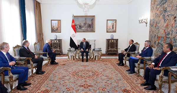 السيسي وممثل الاتحاد الأوروبي يبحثان جهود السلام في غزة والشرق الأوسط






