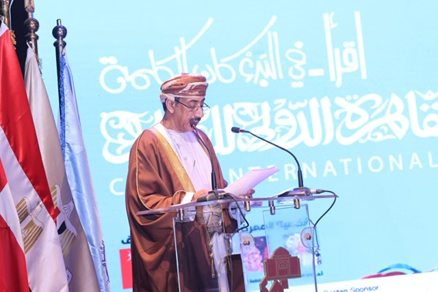 سفير سلطنة عمان : الثقافة جسور تجمع الشعوب ومعرض الكتاب شاهداً على الريادة