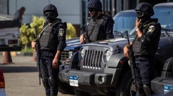 استشهاد عقيد شرطة بألة حادة على يد عميل داخل فرع بنك مصر بالفيوم 