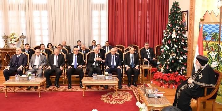 النائب العام ورئيس مجلس القضاء الأعلى يزوران البابا تواضروس للتهنئة بعيد الميلاد المجيد

